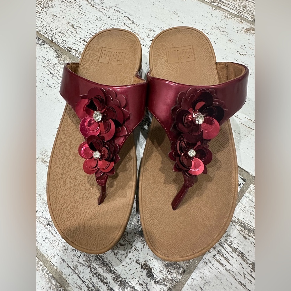 FITFLOP Lulu Wildflower Thong Sandal Women’s Size 7 Fire Red Sparkle N93-617 EUC